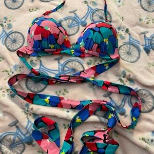 NWOT Aerie Bikini Top